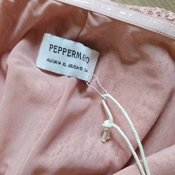 Elegant Pink Strapless Dress - Picture 5 of 6